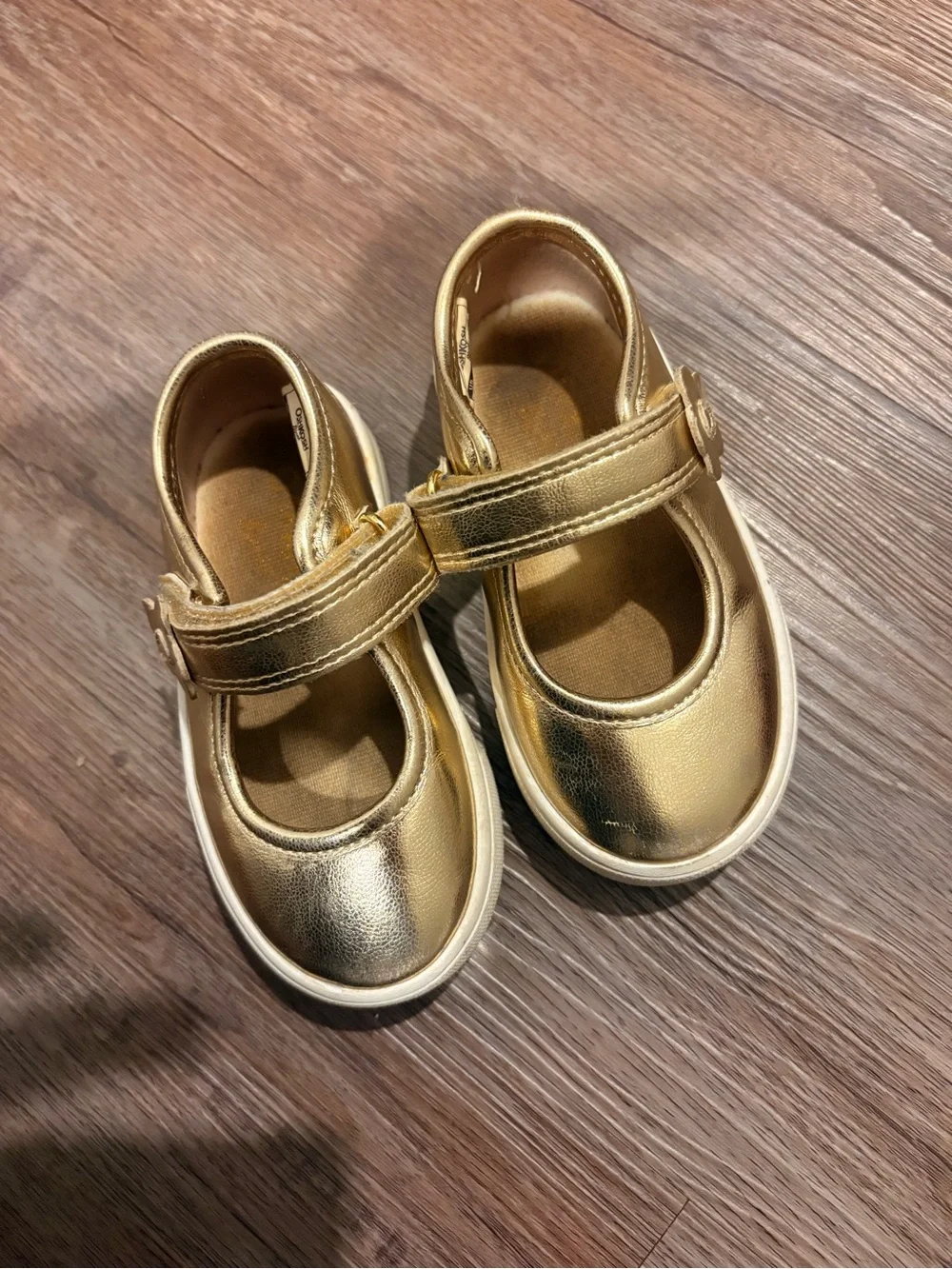 OshKosh Bgosh shiny gold